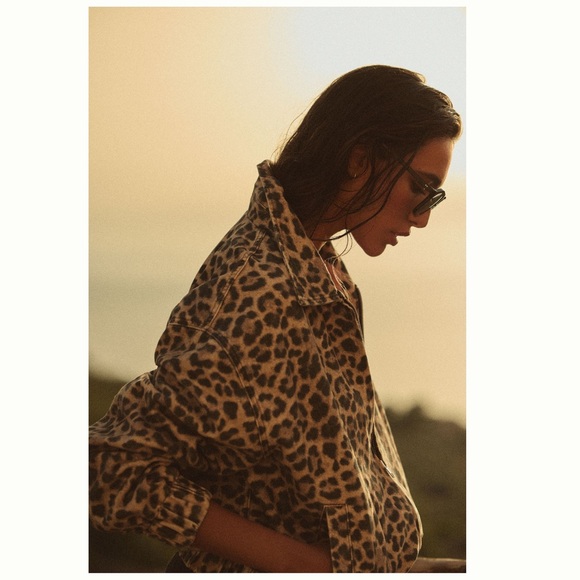 The Riley Bomber Jacket - - Picture 6 of 6